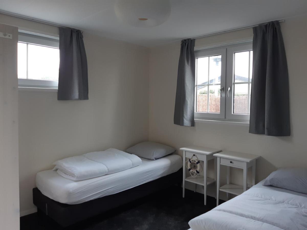 Nieuwe Beachbungalow Aan Ijsselmeer 39 24 Four Seasons Lemmer Extérieur photo