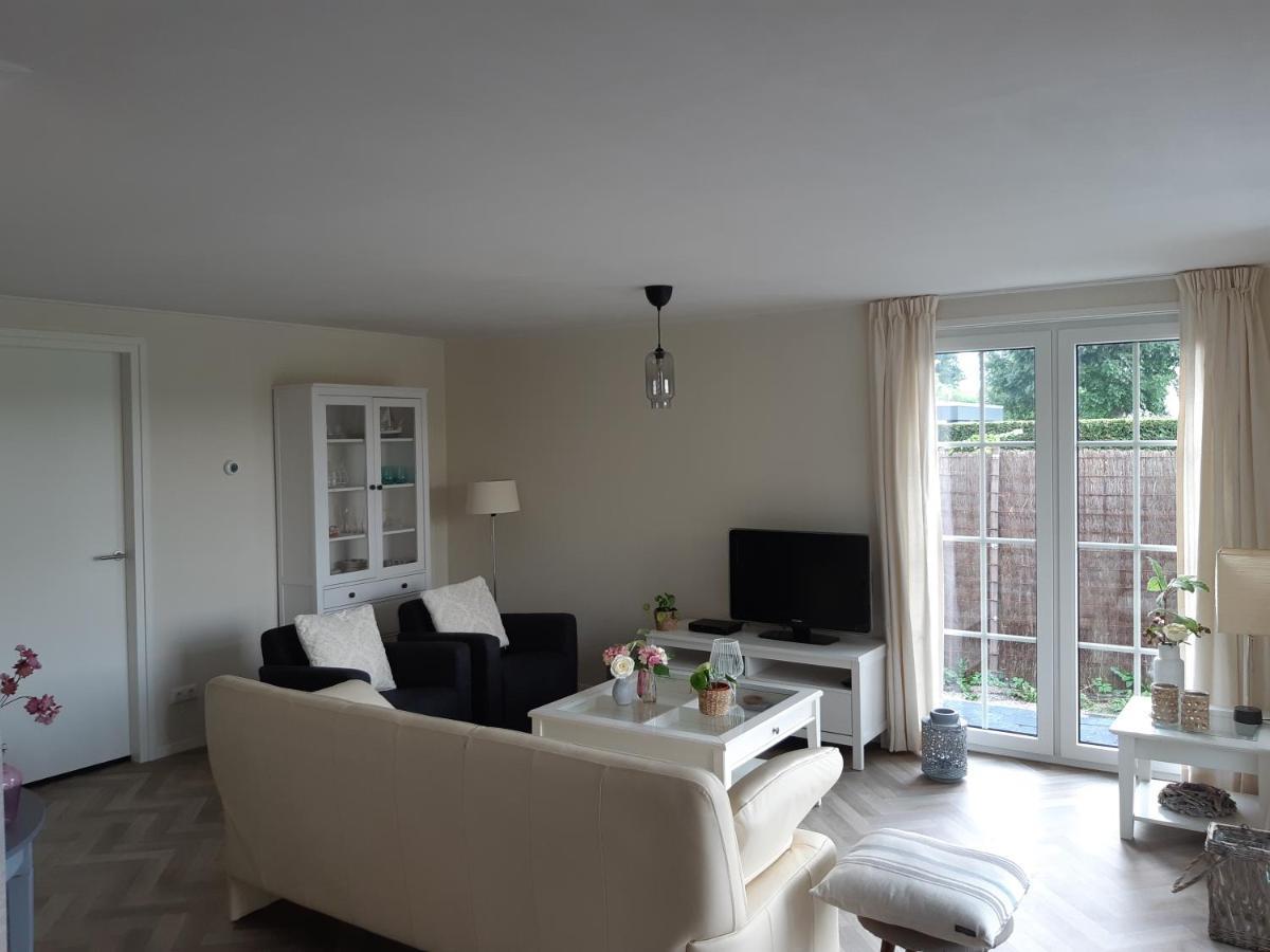 Nieuwe Beachbungalow Aan Ijsselmeer 39 24 Four Seasons Lemmer Extérieur photo